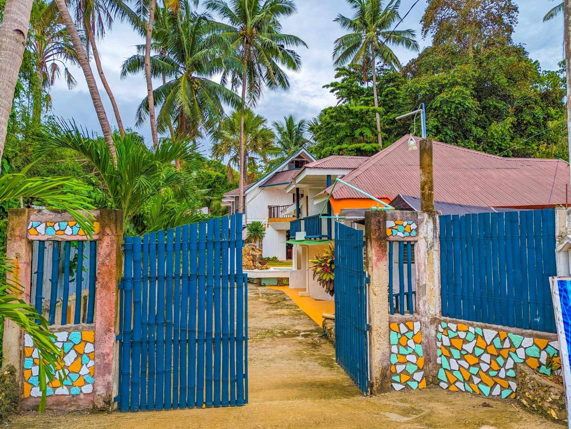 Czar'S Place Siquijor Exterior photo